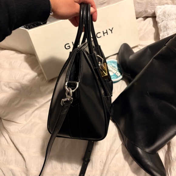 All black Givenchy purse - Picture 4 of 5